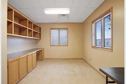 555  Braund St, Onalaska, WI 54650 - Photo 17