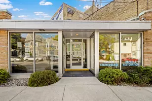 2414 N Farwell Ave, Milwaukee, WI 53211 - Photo 1