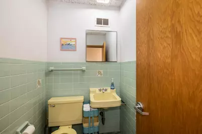 2414 N Farwell Ave #2, 5, Milwaukee, WI 53211 - Photo 23