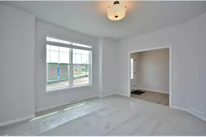 6026  Maxwell Ct, Racine, WI 53402 - Photo 5