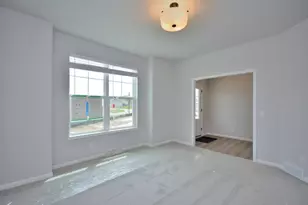 6026 Maxwell Ct, Racine, WI 53402 - Photo 5