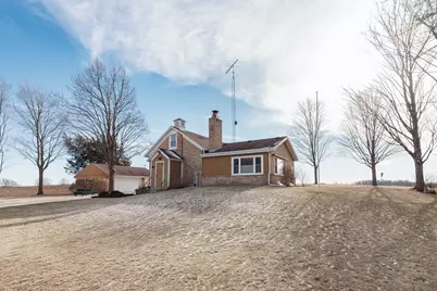 W3653  Decora Rd, Hubbard, WI 53032 - Photo 1