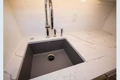 3501 W Torrey Dr, Mequon, WI 53092 - Photo 15