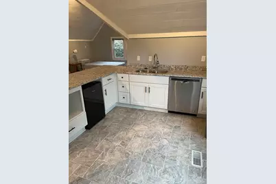 4310  Jackson Dr, Jackson, WI 53037 - Photo 11