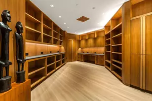 825 N Prospect Ave, Milwaukee, WI 53202 - Photo 9