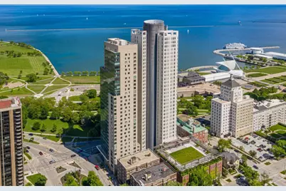 825 N Prospect Ave #1801, Milwaukee, WI 53202 - Photo 25