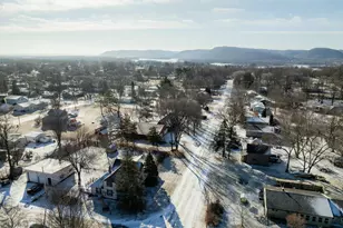 11848 Gray St, Trempealeau, WI 54661 - Photo 37