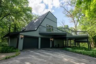 1725 Old Oak Ct, Brookfield, WI 53005 - Photo 1