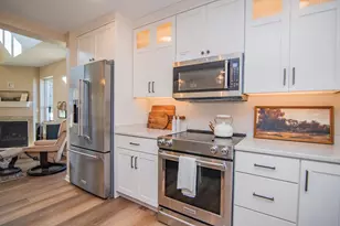 1063 Anchor Ave, West Bend, WI 53095 - Photo 7