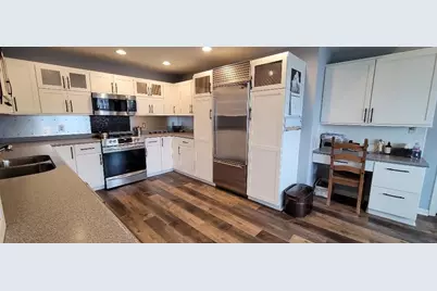 450  1st St, Menominee, MI 49858 - Photo 3