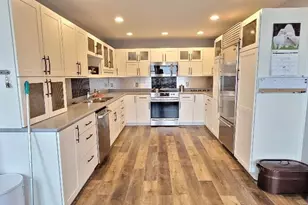 450 1st St, Menominee, MI 49858 - Photo 5