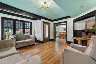 2734 N Maryland Ave, Milwaukee, WI 53211 - Photo 7