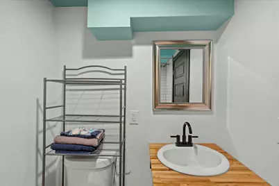 2734 N Maryland Ave, Milwaukee, WI 53211 - Photo 19