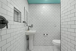 2734 N Maryland Ave, Milwaukee, WI 53211 - Photo 9