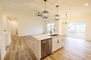 102 Chestnut Ct, Theresa, WI 53091 - Photo 11