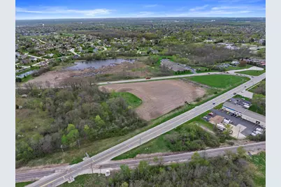 W151N11112  Mequon Rd, Germantown, WI 53022 - Photo 5