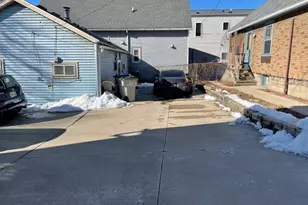 1753 N Marshall St, Milwaukee, WI 53202 - Photo 7
