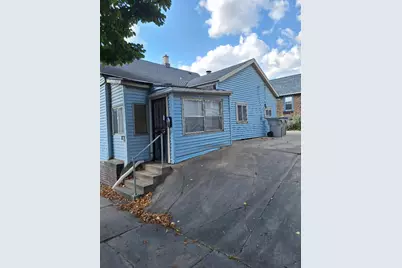 1753 N Marshall St, Milwaukee, WI 53202 - Photo 17