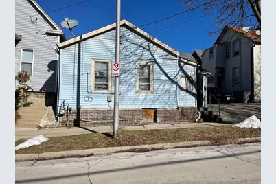1753 N Marshall St, Milwaukee, WI 53202 - Photo 5