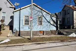 1753 N Marshall St, Milwaukee, WI 53202 - Photo 5