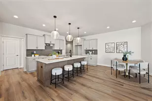 880 S Verona Cir, Grafton, WI 53024 - Photo 3