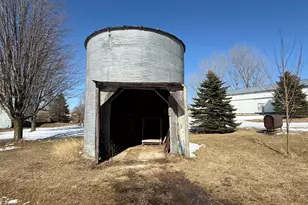 2109 E Tapawingo Rd, Mishicot, WI 54228 - Photo 33