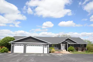 34506 Pleasant Point Dr, Homer, MN 55987 - Photo 3