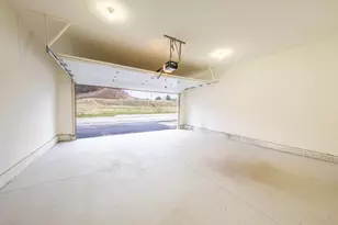 165 Aerie Cir, Brookfield, WI 53045 - Photo 27