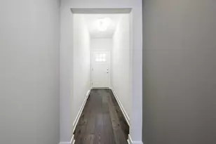 165 Aerie Cir, Brookfield, WI 53045 - Photo 7