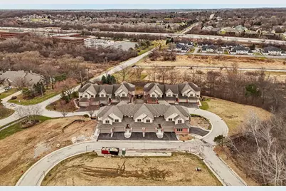 165  Aerie Cir #105, Brookfield, WI 53045 - Photo 5