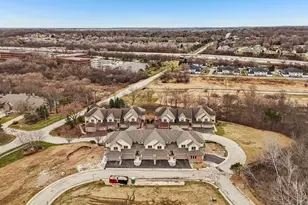 165 Aerie Cir, Brookfield, WI 53045 - Photo 5