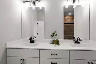 1700 Whalen Dr, Oconomowoc, WI 53066 - Photo 23