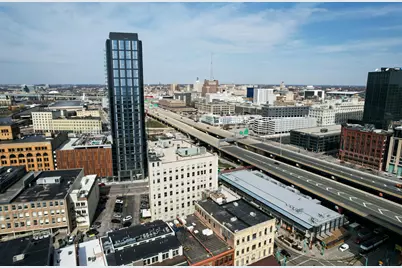 320 E Buffalo St #900, Milwaukee, WI 53202 - Photo 87