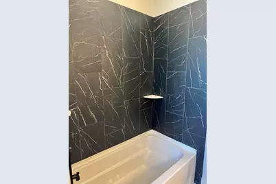 456  Sandstone St, Slinger, WI 53086 - Photo 9