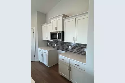 456  Sandstone St, Slinger, WI 53086 - Photo 13