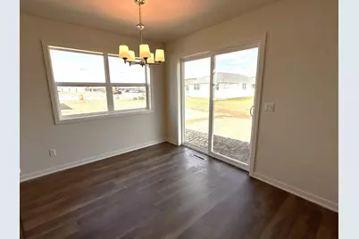 1041  McNish Ct, Sheboygan Falls, WI 53085 - Photo 9