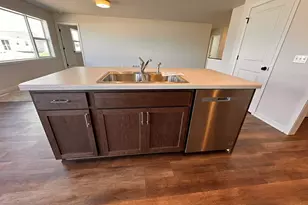 1041 McNish Ct, Sheboygan Falls, WI 53085 - Photo 7