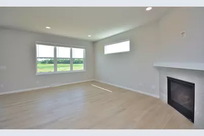 1299  Arrowood Cir, Oconomowoc, WI 53066 - Photo 7