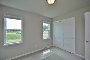 710 5 Mile Rd, Racine, WI 53402 - Photo 17
