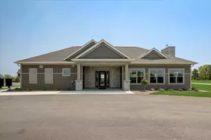 N28W25285 Parkway Ridge Circle, Pewaukee, WI 53072 - Photo 39