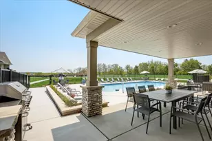 N28W25285 Parkway Ridge Circle, Pewaukee, WI 53072 - Photo 51