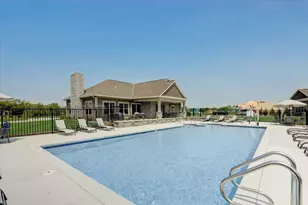 N28W25285 Madeline Blvd, Pewaukee, WI 53072 - Photo 51