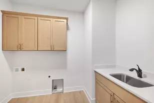 N28W25285 Madeline Blvd, Pewaukee, WI 53072 - Photo 15