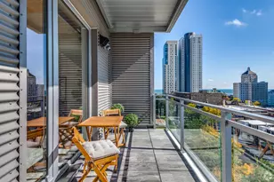 700 E Kilbourn Ave, Milwaukee, WI 53202 - Photo 7