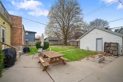 3423 S Clement Ave, Milwaukee, WI 53207 - Photo 17