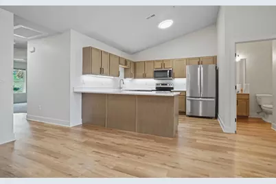 117  Eiche Dr #2, Slinger, WI 53086 - Photo 9