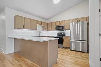 117  Eiche Dr #2, Slinger, WI 53086 - Photo 11