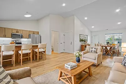 117  Eiche Dr #2, Slinger, WI 53086 - Photo 1