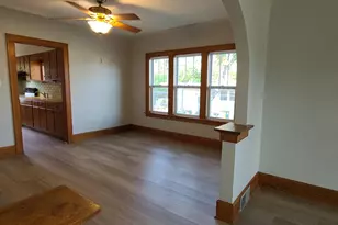 4620 Taylor Ave, Racine, WI 53405 - Photo 7