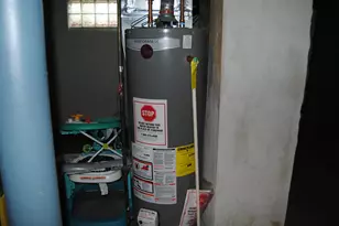 1631 W Custer Ave, Milwaukee, WI 53209 - Photo 9